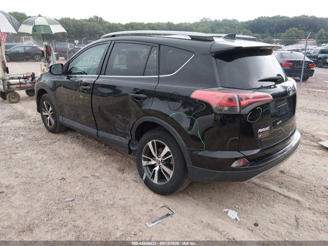 2017 TOYOTA RAV4 XLE 3