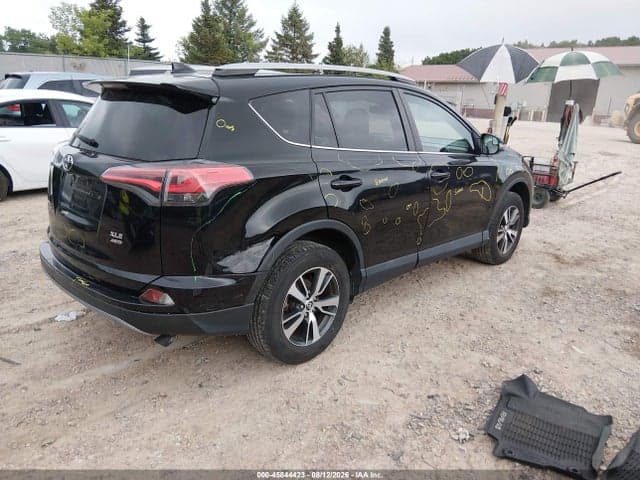 2017 TOYOTA RAV4 XLE 4