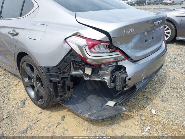 2020 GENESIS G70 2.0T AWD 6