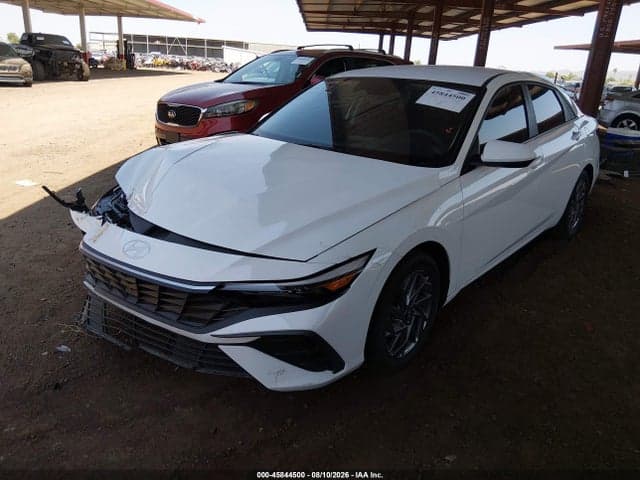 2024 HYUNDAI ELANTRA SEL 2