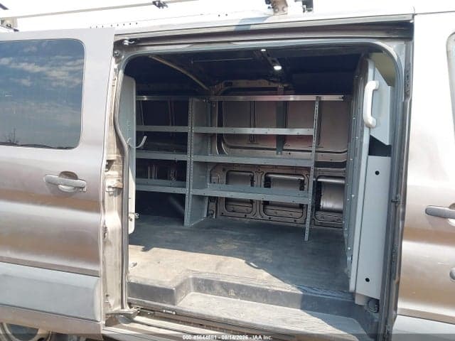 2019 FORD TRANSIT-150 8