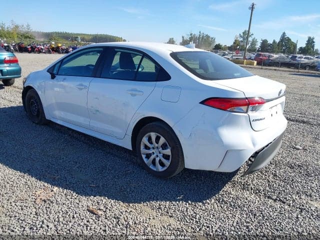 2026 TOYOTA COROLLA LE 3