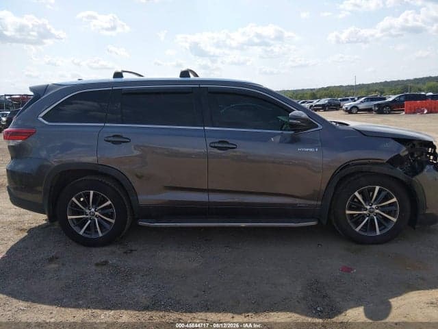 2017 TOYOTA HIGHLANDER HYBRID XLE 14