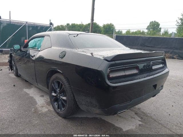 2022 DODGE CHALLENGER SXT AWD 3
