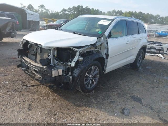 2018 TOYOTA HIGHLANDER XLE 2