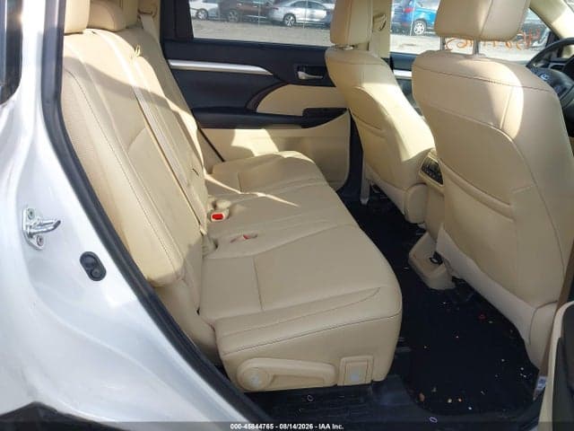 2018 TOYOTA HIGHLANDER XLE 8