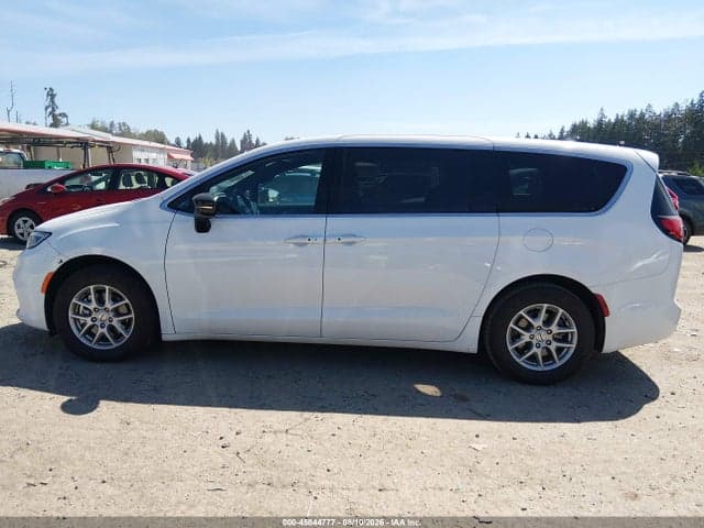 2025 CHRYSLER PACIFICA SELECT 14