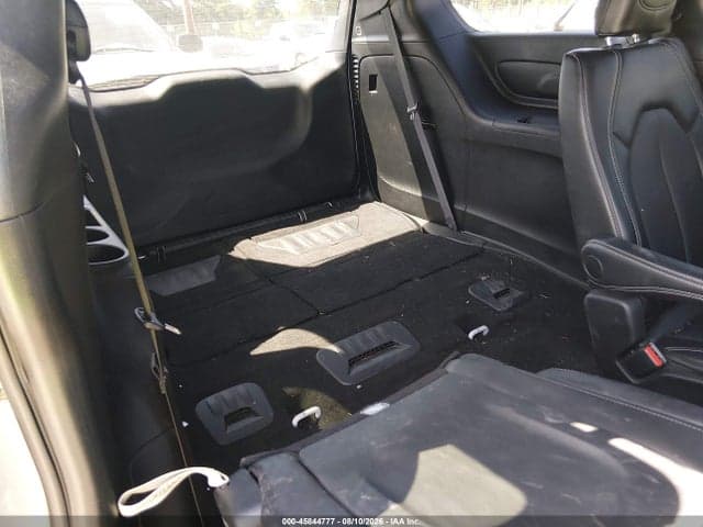 2025 CHRYSLER PACIFICA SELECT 17