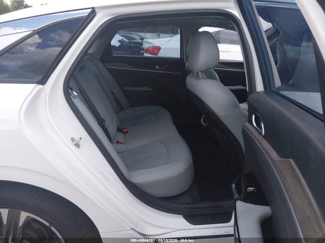 2022 KIA K5 EX 8