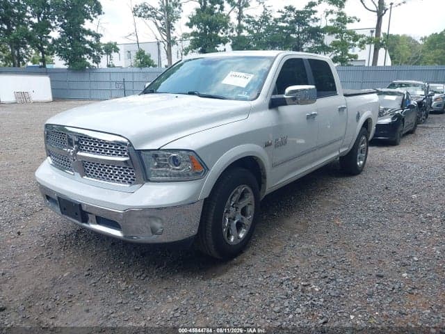 2017 RAM 1500 LARAMIE 4X4 6'4 BOX 2
