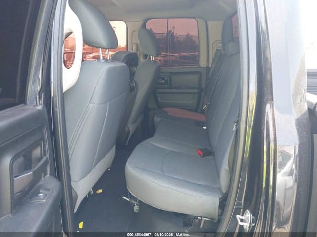2018 RAM 1500 EXPRESS 4X2 6'4 BOX 8