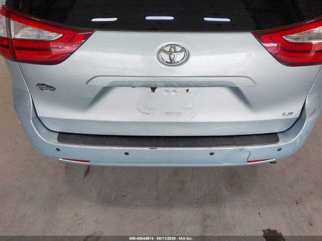 2017 TOYOTA SIENNA LE 8 PASSENGER 20