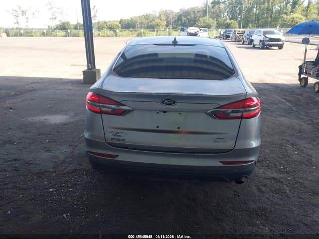 2020 FORD FUSION SE 16