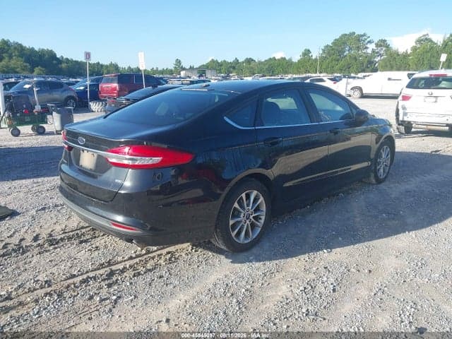 2017 FORD FUSION SE 4