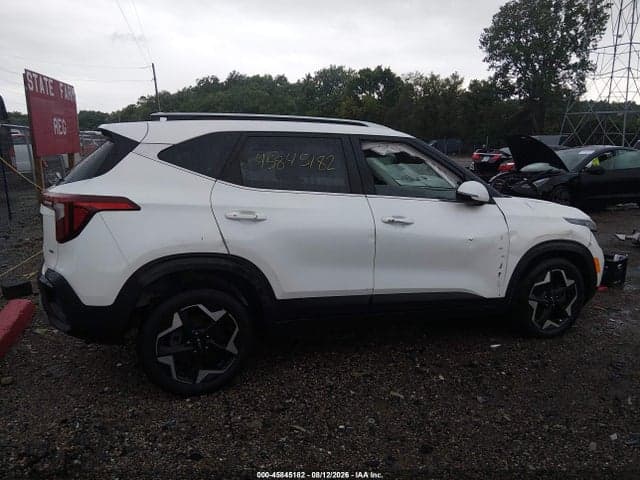 2024 KIA SELTOS EX 12