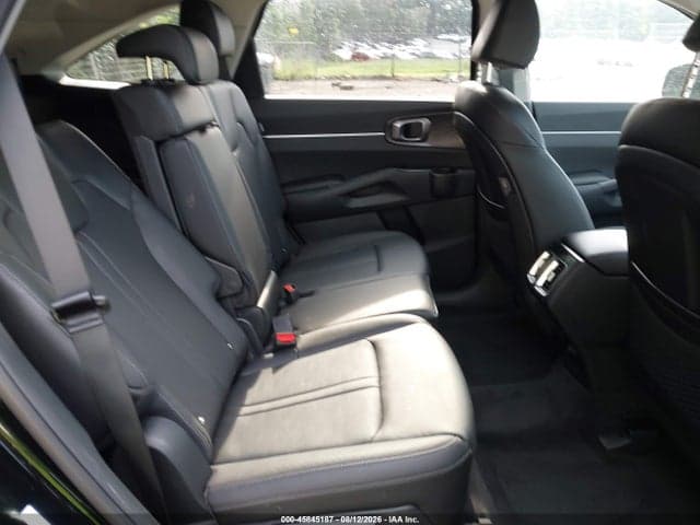 2026 KIA SORENTO S 8