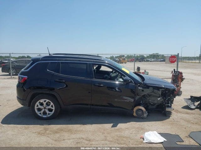2025 JEEP COMPASS LATITUDE 4X4 13