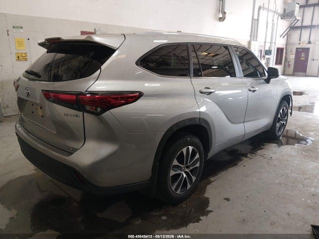 2023 TOYOTA HIGHLANDER HYBRID XLE 4