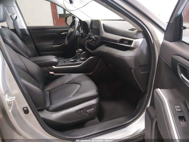 2023 TOYOTA HIGHLANDER HYBRID XLE 5