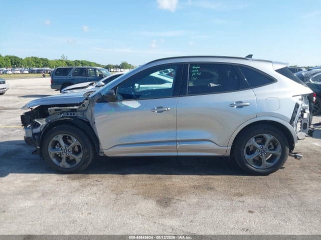 2024 FORD ESCAPE ST-LINE 15