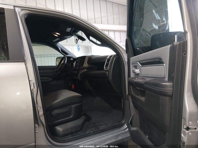 2022 RAM 2500 BIG HORN 4X4 8' BOX 5