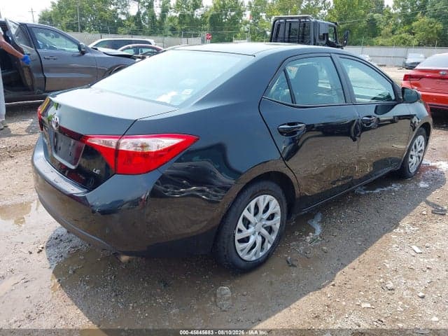 2018 TOYOTA COROLLA LE 4