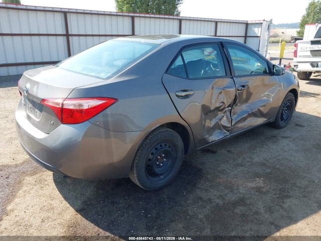2017 TOYOTA COROLLA LE 4