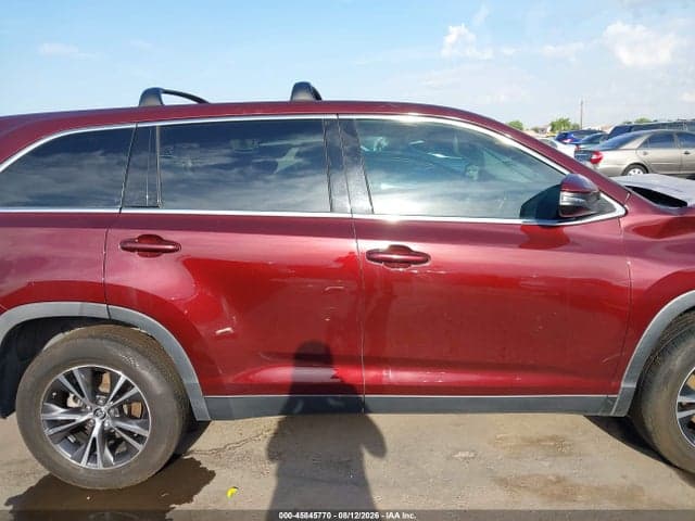 2019 TOYOTA HIGHLANDER LE 13