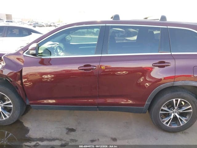 2019 TOYOTA HIGHLANDER LE 14