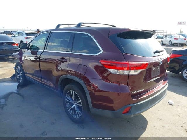 2019 TOYOTA HIGHLANDER LE 3
