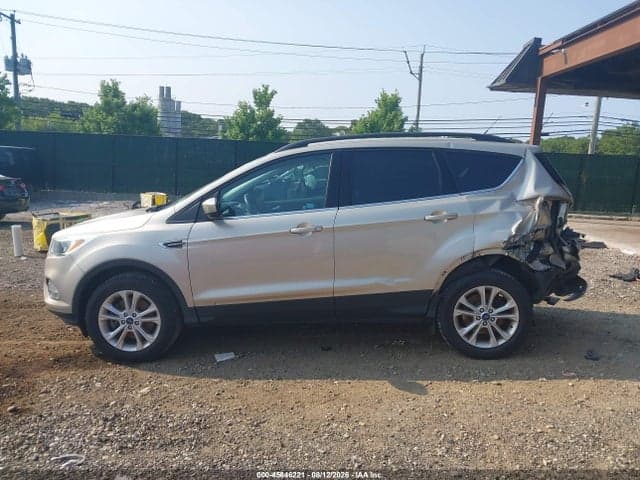 2018 FORD ESCAPE SE 14