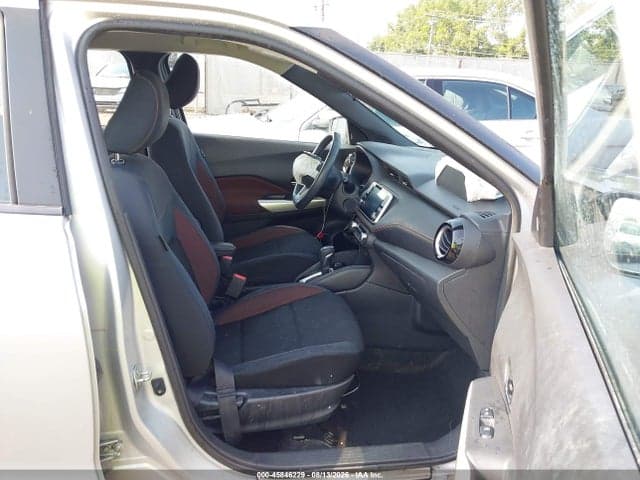 2019 NISSAN KICKS SR 5