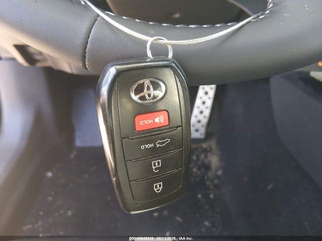 2026 TOYOTA CAMRY SE 11