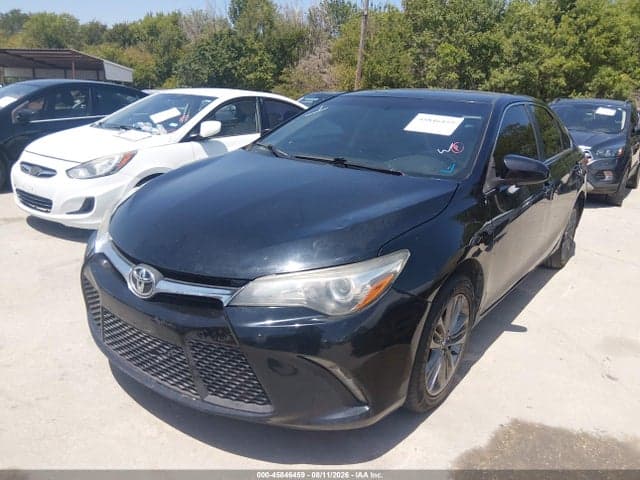 2017 TOYOTA CAMRY SE 2