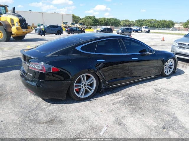 2021 TESLA MODEL S PERFORMANCE DUAL MOTOR ALL-WHEEL DRIVE 4