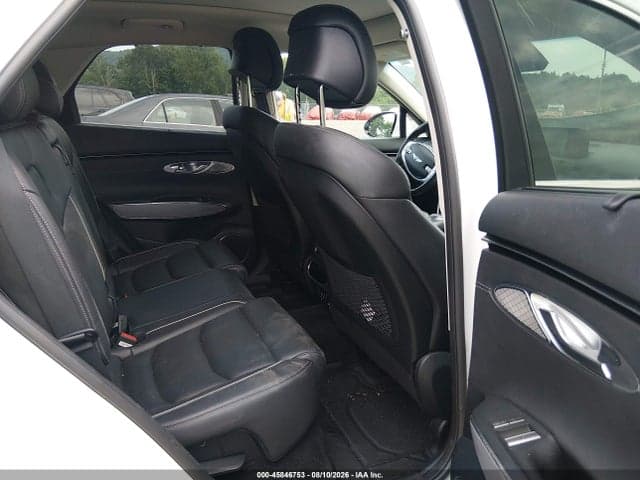 2023 GENESIS GV70 2.5T AWD 8
