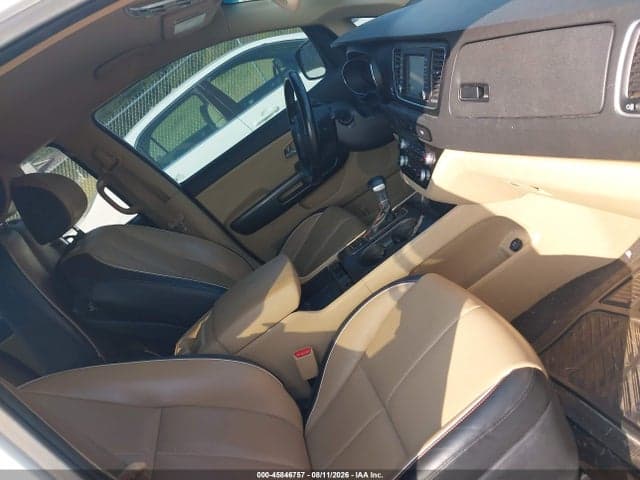 2018 KIA SEDONA LX 5