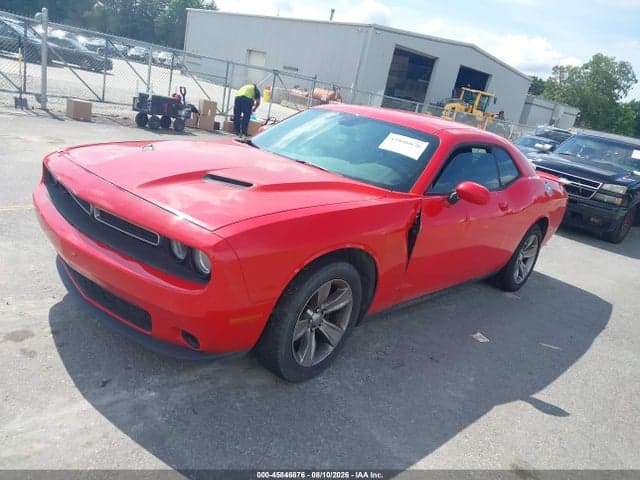 2018 DODGE CHALLENGER SXT 2