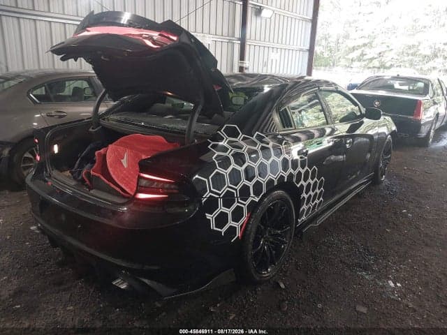 2017 DODGE CHARGER SE RWD 4