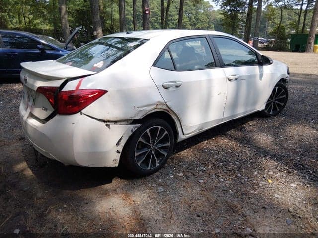 2019 TOYOTA COROLLA XSE 4