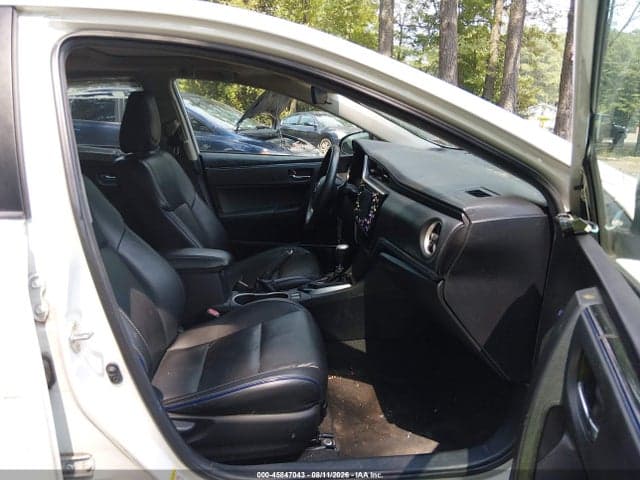 2019 TOYOTA COROLLA XSE 5