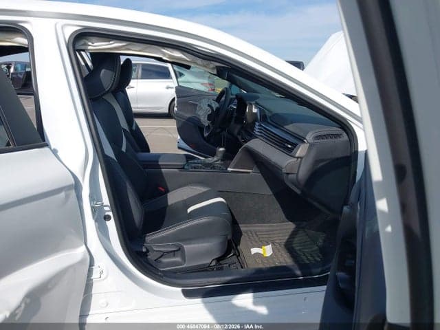 2025 TOYOTA CAMRY SE 5
