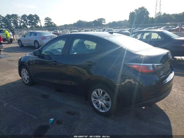 2019 TOYOTA YARIS L 3