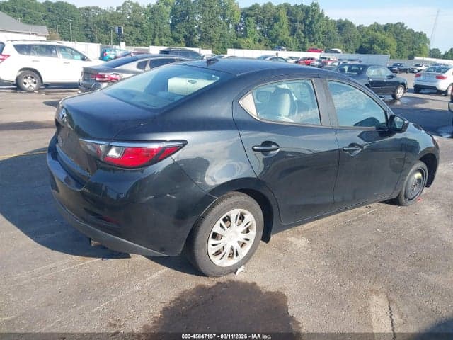 2019 TOYOTA YARIS L 4