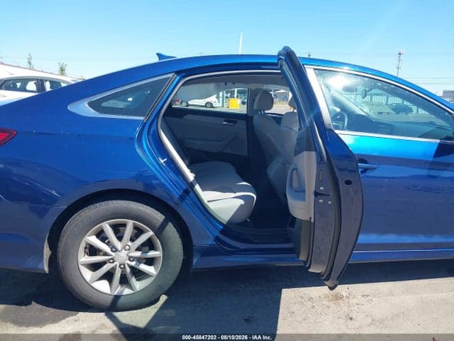 2019 HYUNDAI SONATA SE 8