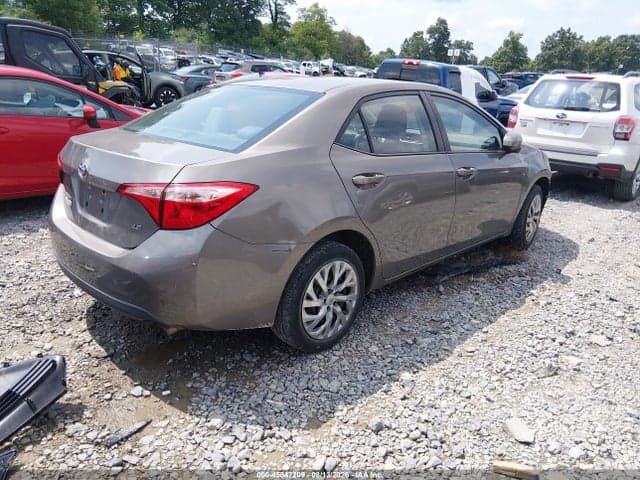 2018 TOYOTA COROLLA LE 4