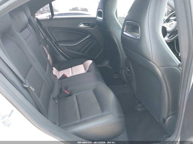 2019 MERCEDES-BENZ CLA 250 8
