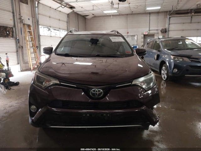 2018 TOYOTA RAV4 XLE 11