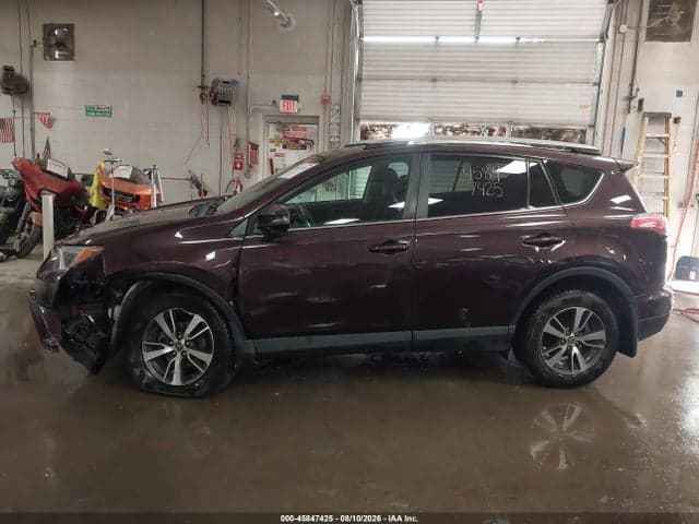 2018 TOYOTA RAV4 XLE 13