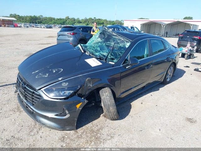 2022 HYUNDAI SONATA SE 2